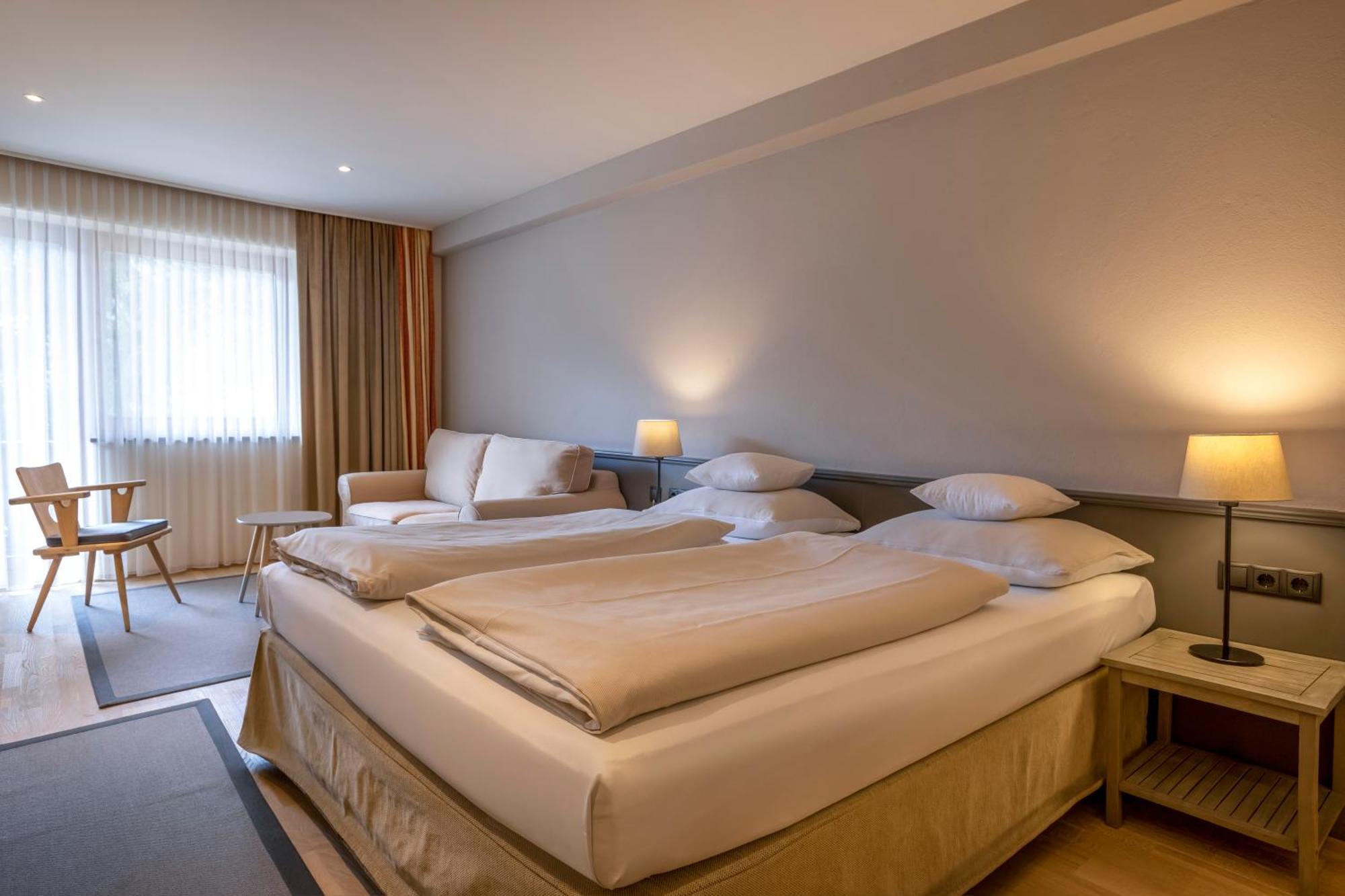 Hotel Edelweiss แกร์ลอส ภายนอก รูปภาพ